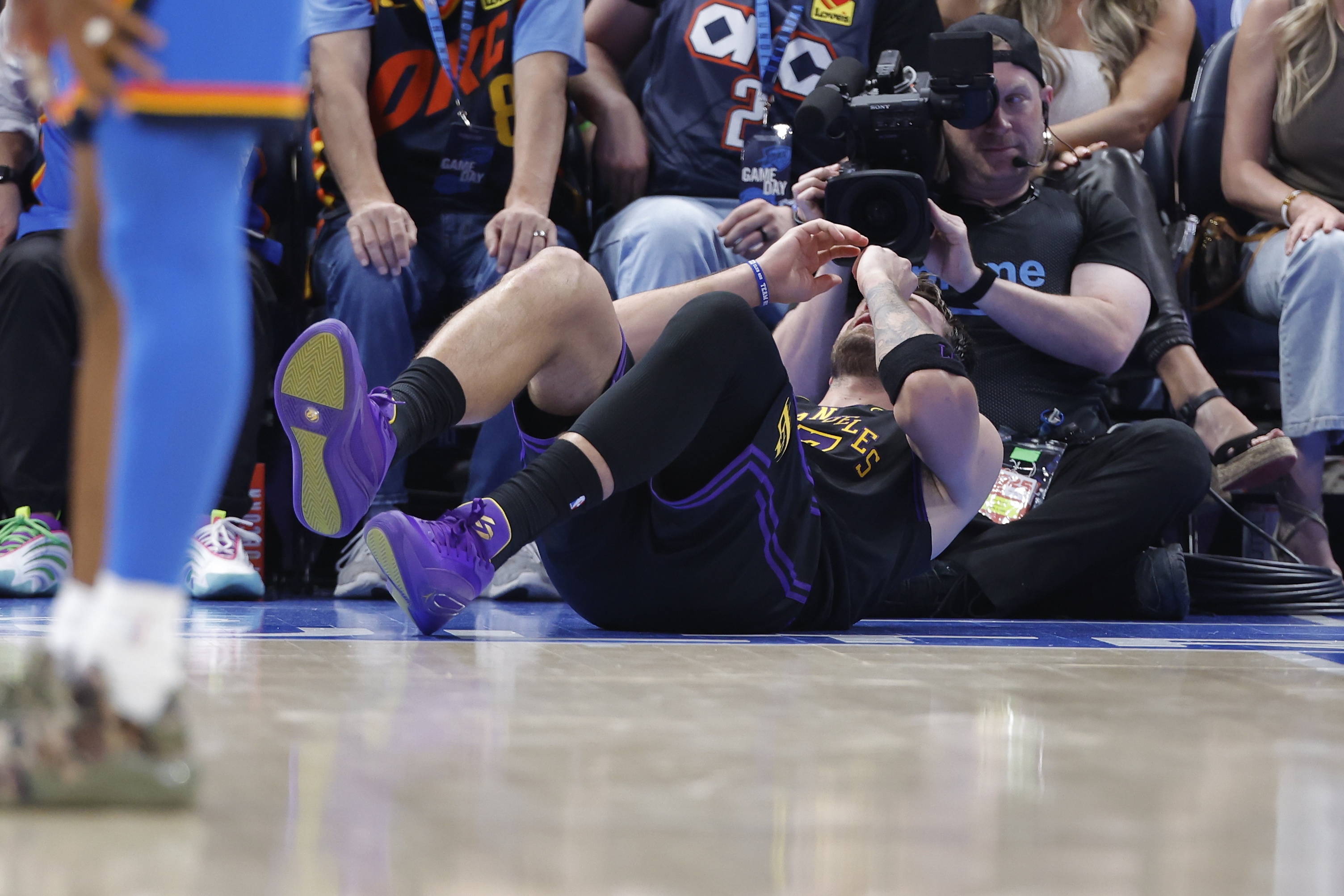 星空体育下载-湖人指望东契奇火线复出救主?别忘了哈登强行复出沦为空壳的惨案